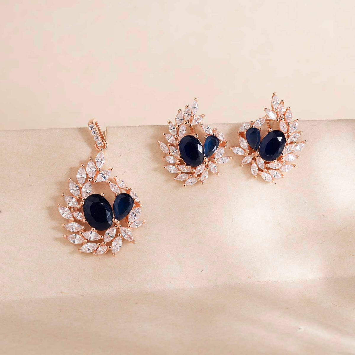 Rose Gold Pendant & Earrings Set