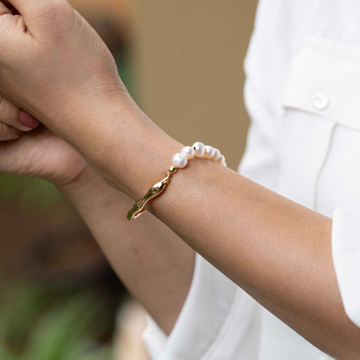 Gold Pearl Bracelet